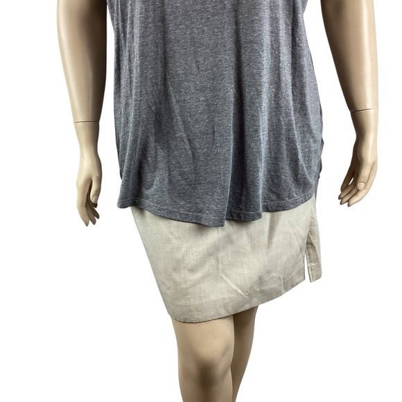 Torrid Gray Lips Graphic Cold Shoulder T-Shirt 2X Soft Stretch - Picture 3 of 7